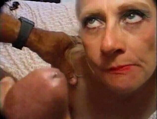 granny Kathy likes fucked three holes!