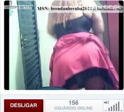 BRENDHA DE UBERABA FUDENDO O CU NA WEBCAM