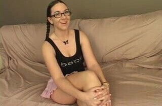 MILF hottie goes for a big cock