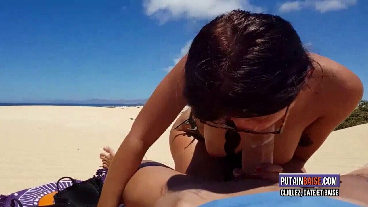 FRENCH NATURAL SEINS FILLE PERFECT BLOWJOB PLAGE