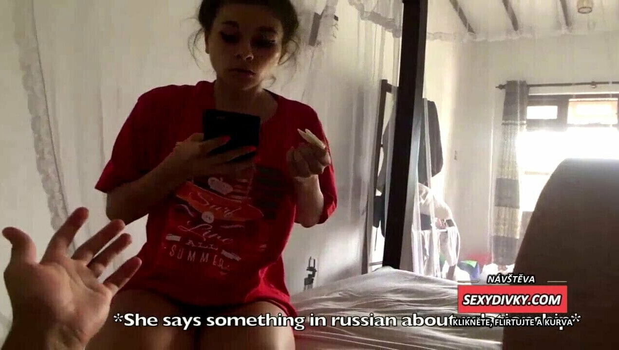 PRVNI PRITELEM VELMI KRASNA DIVKA