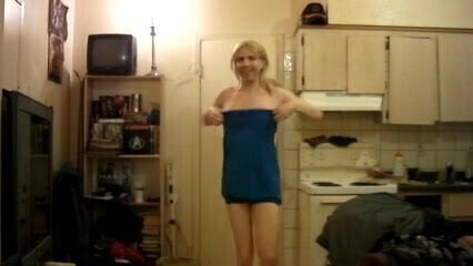 slut tranny in skin tight blue mini! 