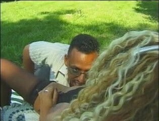 Ebony prostitute fucking a big fuck rod