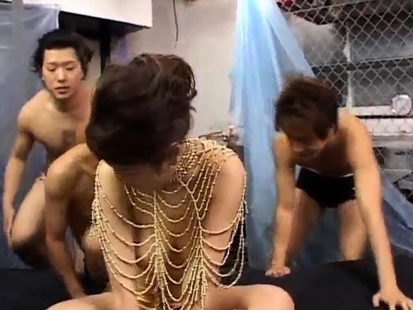 Yumi Oosako delights with More hotajp.com