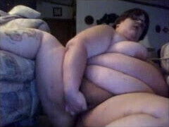 Horny Obese fuck friend masturbating Pussy