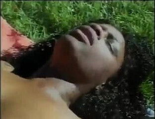 black beauty with fat hangers fucks a white guy