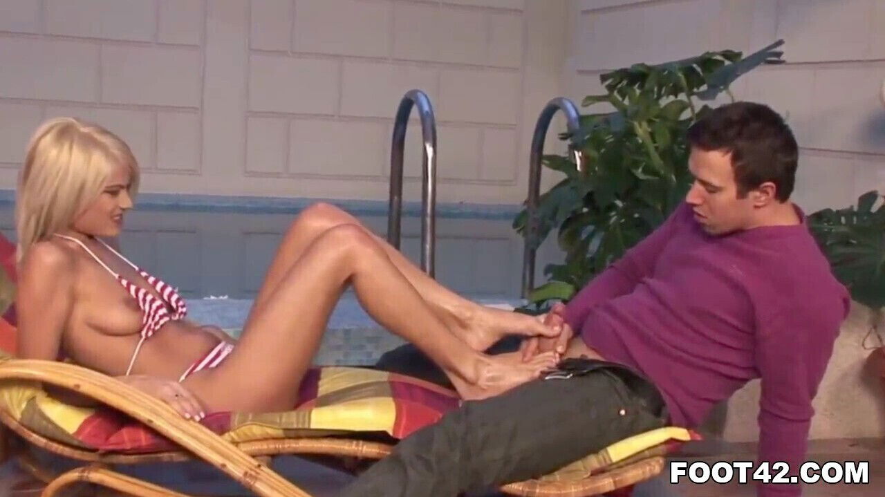 Blonde footjob, jasmin rouge, soles cumshots