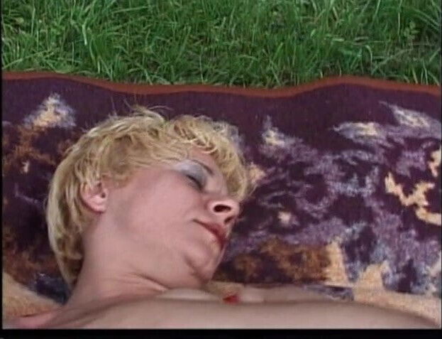 Mature blonde skank lingerie fucks herself