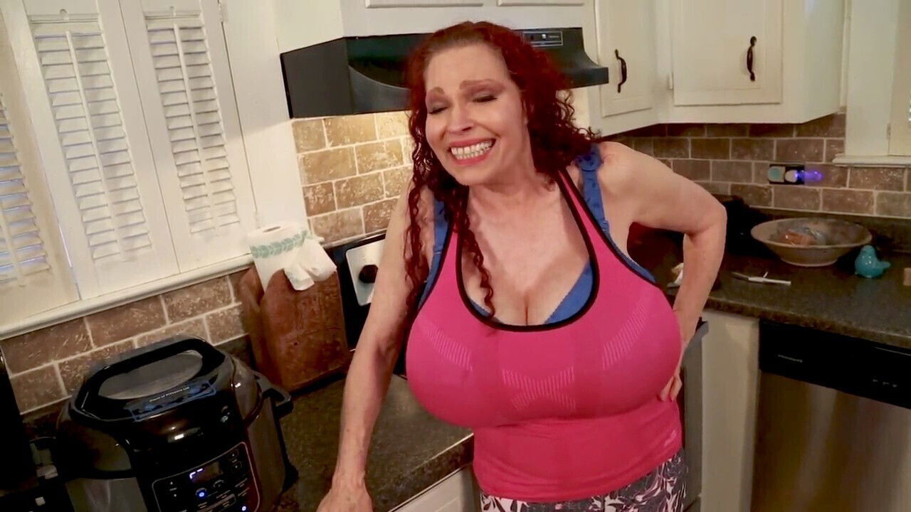 milf with huge Teddi Barrett kitchen