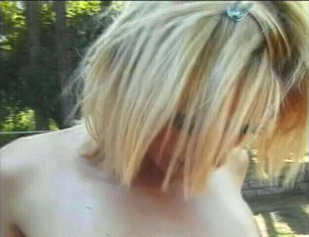 Slim sucks trannys thick park