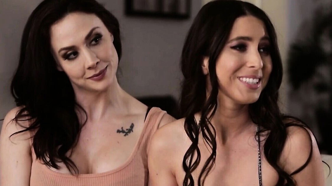 Gorgeous lesbian fuck