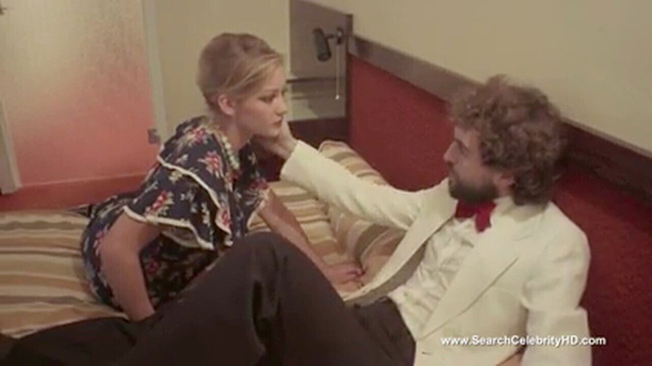 Celebrity explicit, celebrity explicit sex, mainstream vintage