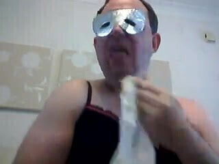 LICKING GIRLFRIENDS DIRTY PANTIES CLEAN