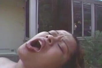 Madura latina con grandes senos 2