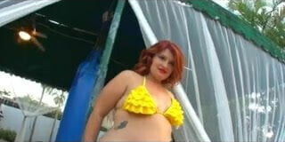 BIG BOOTY REDHEAD TOPDOG