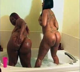 MZ.BOOTY&DIAMOND TOPDOG