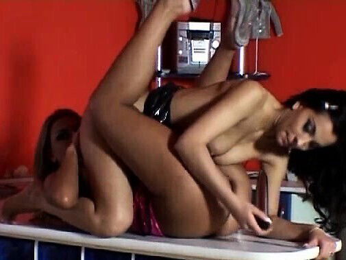 Adorable Sarah James Janet