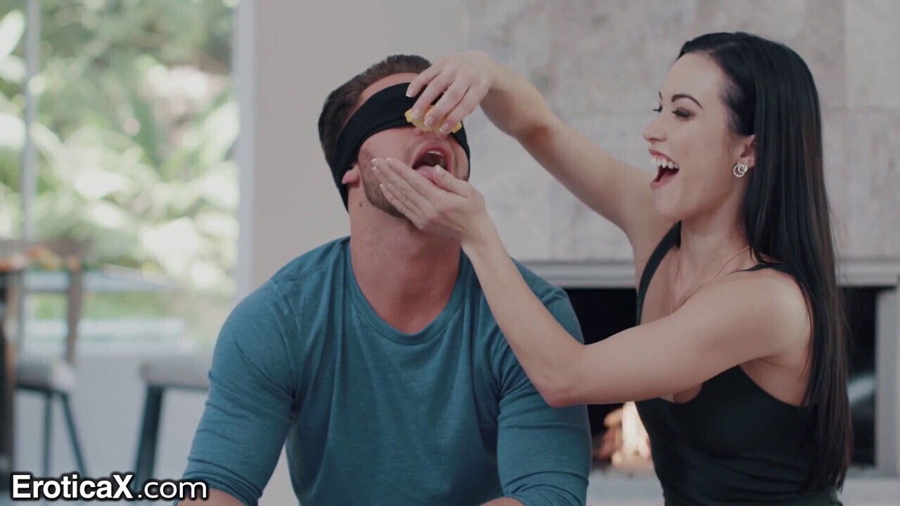 Dark haired, small-tits, blindfold