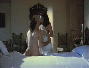 Italian vintage housewife 