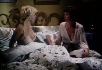 Bambi Woods, Robert Kerman, Ashley Welles classic