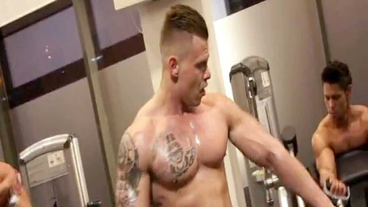 Recent, wrestl, muscle wrestling