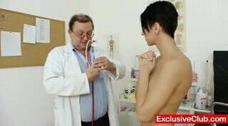 Big tits brunette Nicoletta vagina exam by doctor
