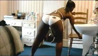 Black Girl does Mirror Shaking Dance