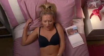 Dildo Masturbation goes wrong - FRENCH