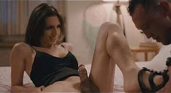 Pretty shemale Jade Venus gets fucked