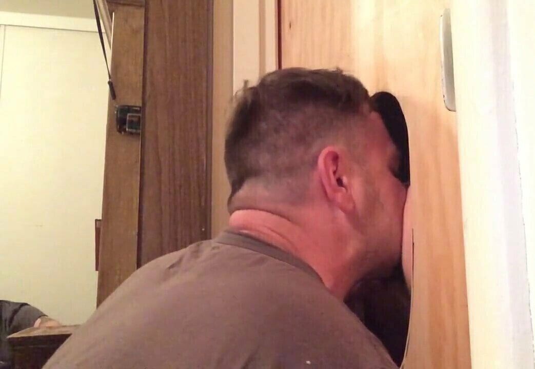 Studly bear gives gloryhole action.