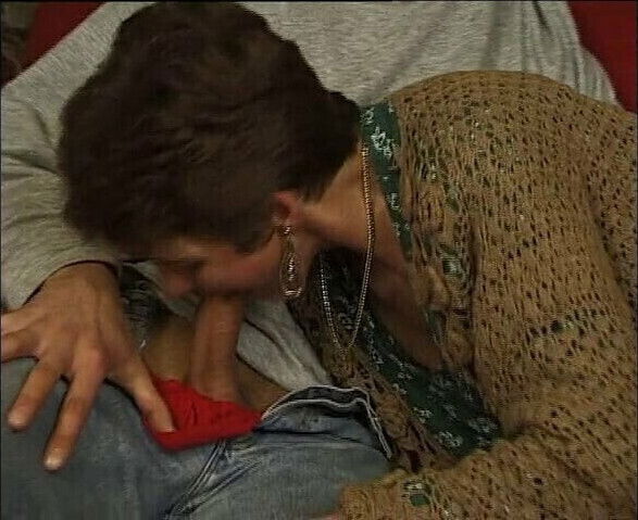 Hausmeister schlappes Rohr- Stiefsohn hilft