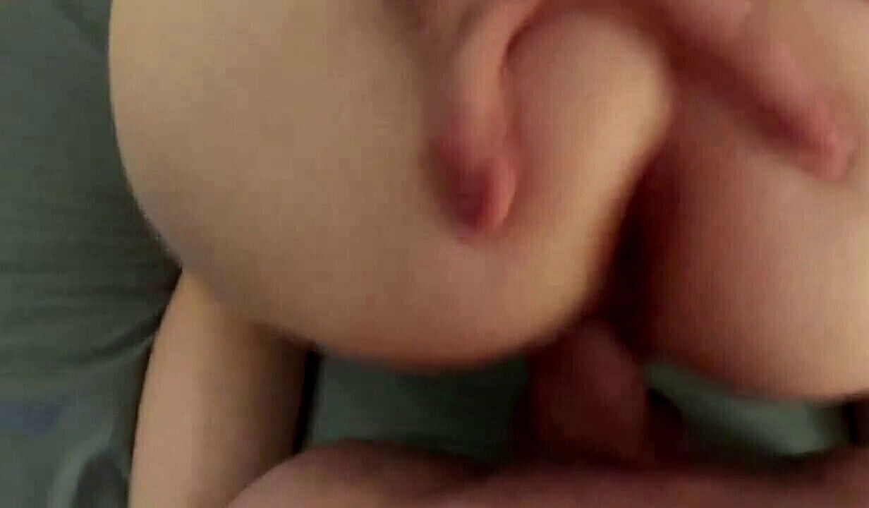 SLUT DIVKA DOSTANE ODMENEN VELKY VYSTRIK