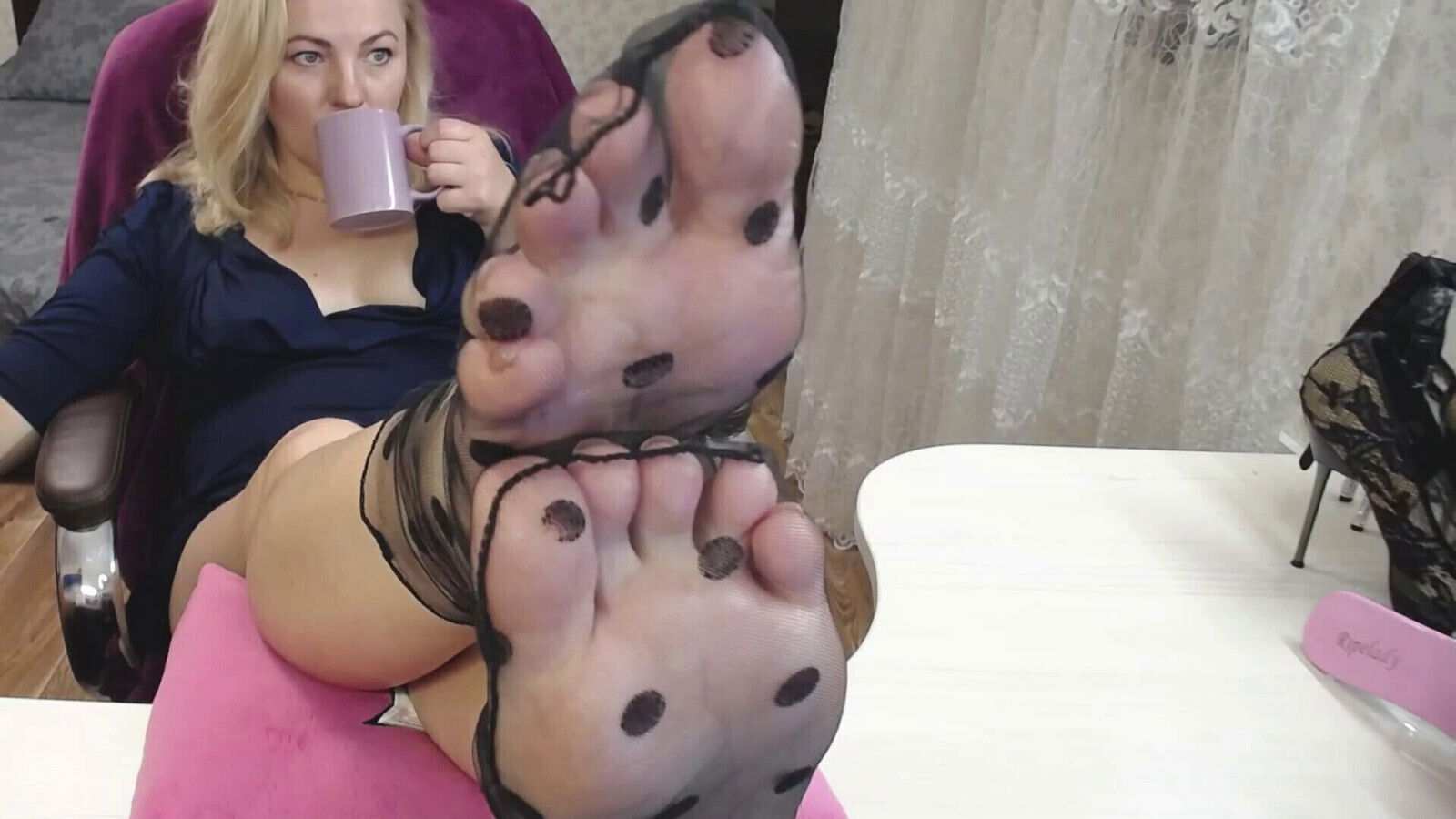 Juicy blonde stockings caresses pussy