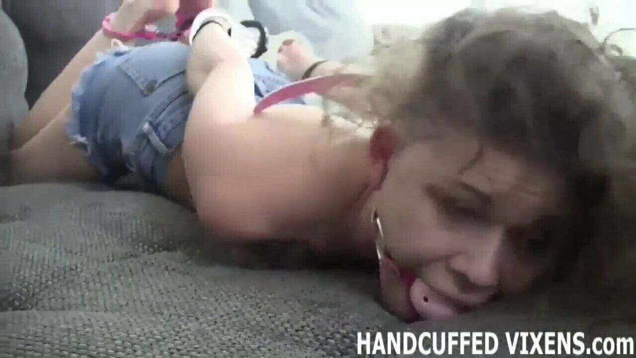 Handcuff like fuck doll