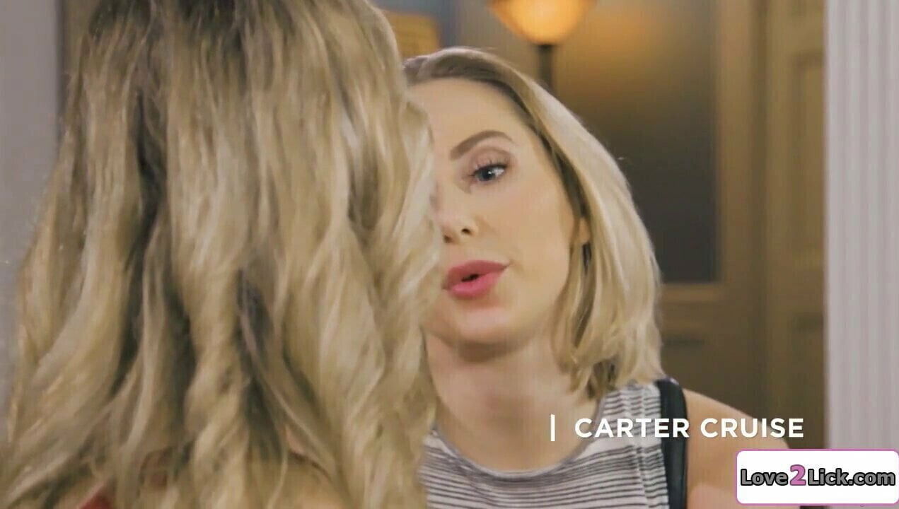 Blonde have lesbian makeup licking pussy