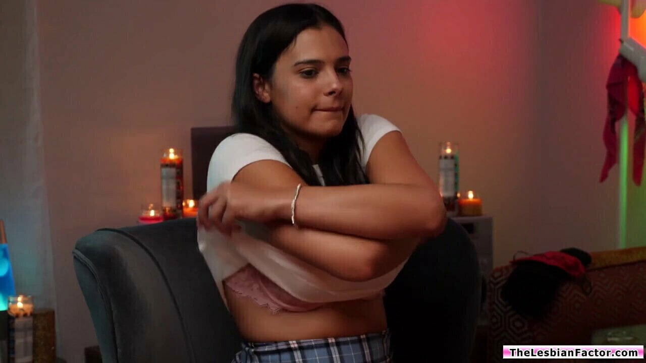 small lesbian facesitting Latina client