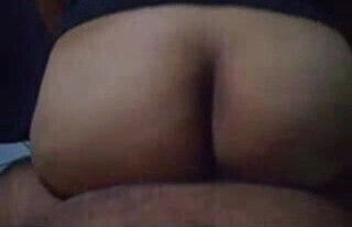 Delhi plump aunty gettingfrom behind showing her ass