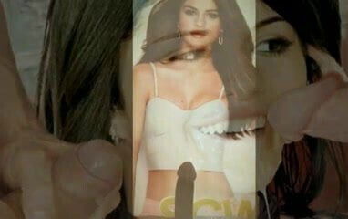 Cumming Naturally - Selena Gomez The Movie 