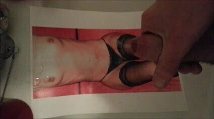 Wichsen und Abspritzen auf Jessy