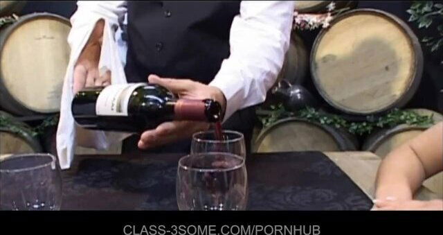 Horny gals fuck threesome with waiter