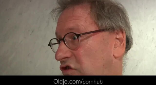 pervers hotel client fucks slutty skinny blonde maid