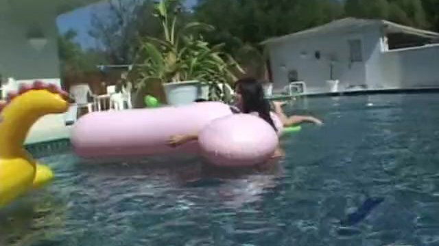 Lesbian Swirl Fest Scene