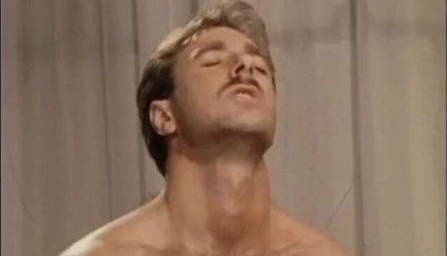 Butt Plunderers, Scene