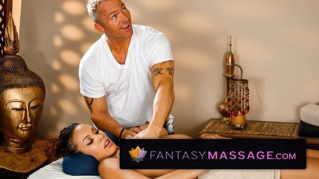 TrickySpa Ebony Fucked Masseur