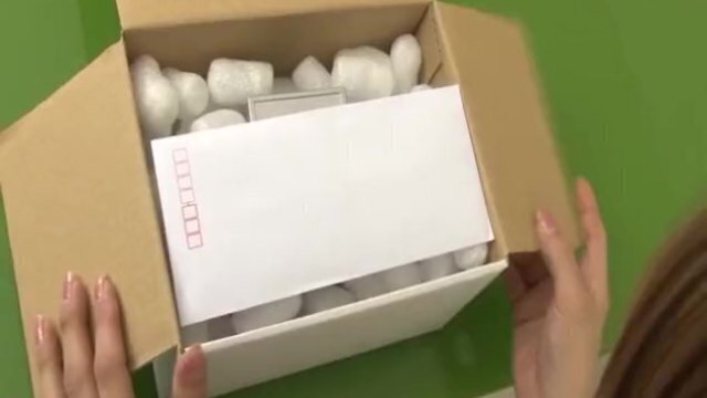 Koda plays with pussy