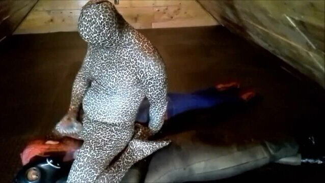 Leopard spiderman frogman