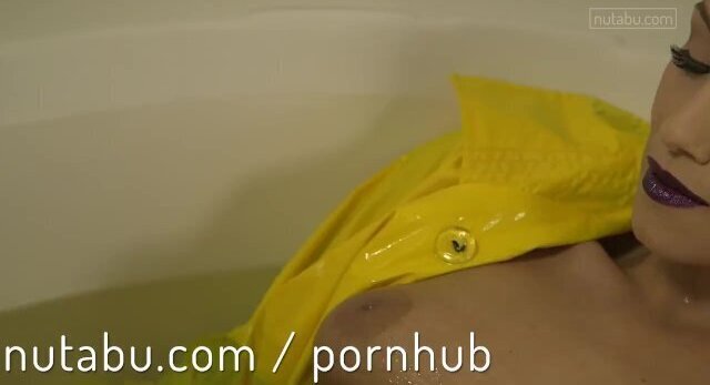 Watch tremble with orgasmic pleasure