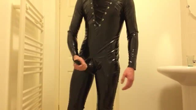 Fetish Twink Rubber Masturbation