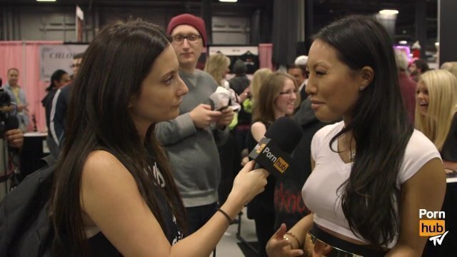 Akira Cherokee eXXXotica 2015 with Pornhub PornhubTV