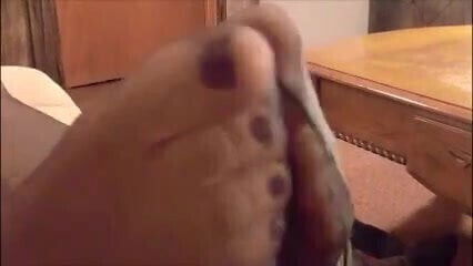 wife's sexy little feet attract attention